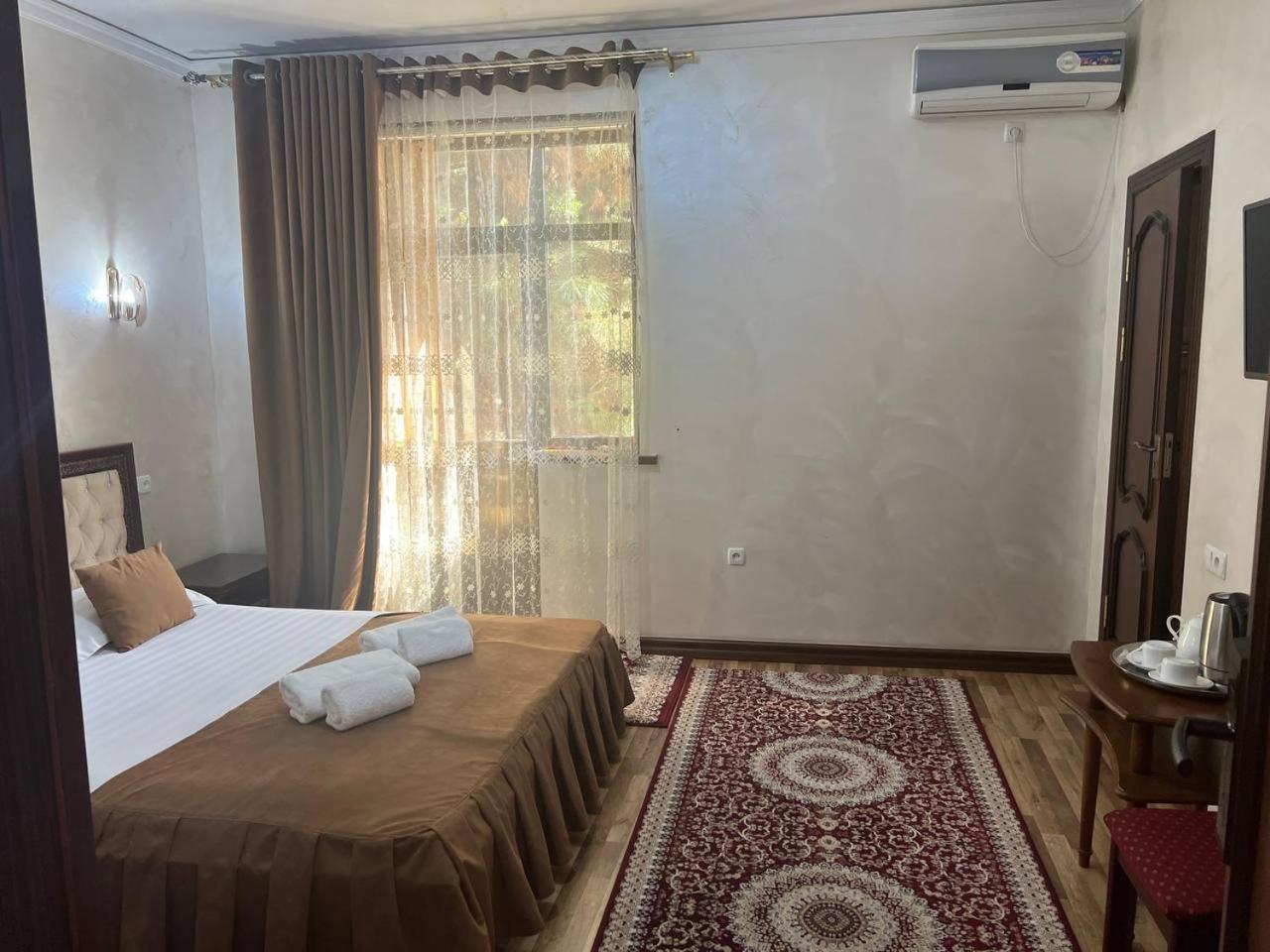 Hotel Al-Bukhory Samarkand Buitenkant foto
